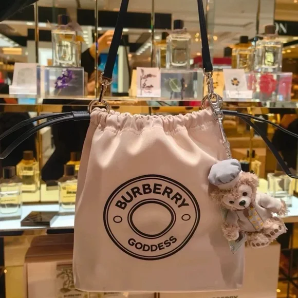 Burberry Goddess Drawstring Pouch - Picture 5 of 5